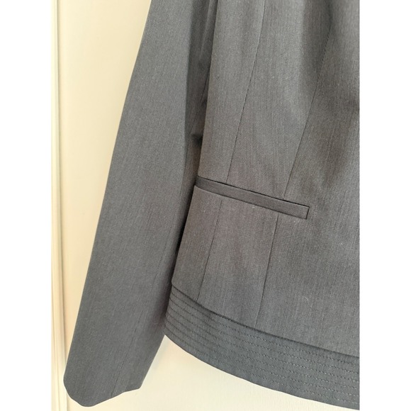 Halogen Womens Gray‎ Two Button Blazer Jacket Size 8P - Picture 4 of 10